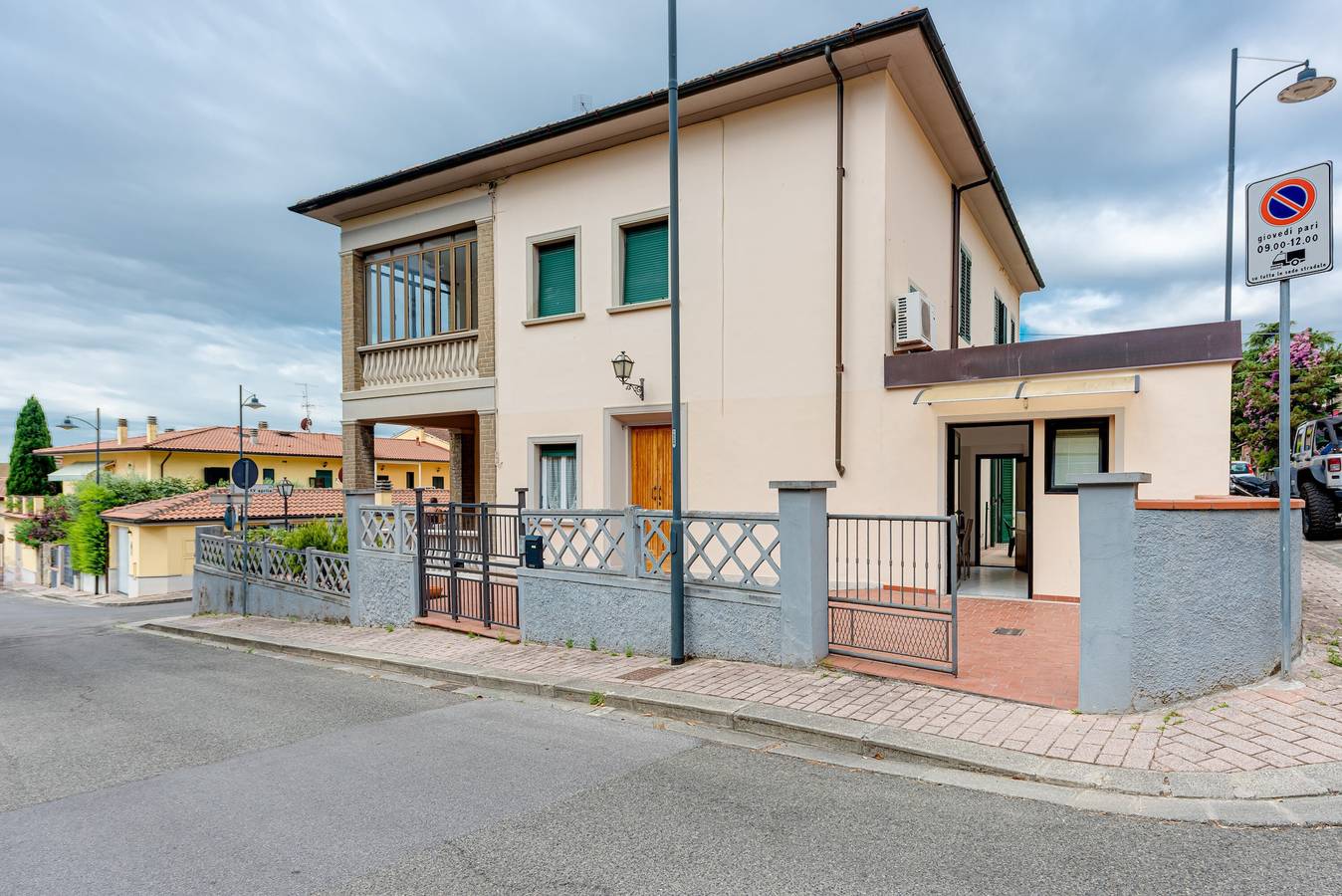 Appartement entier, Appartement "Wilma" avec terrasse privée et Wi-Fi in Prato, Province de Florence