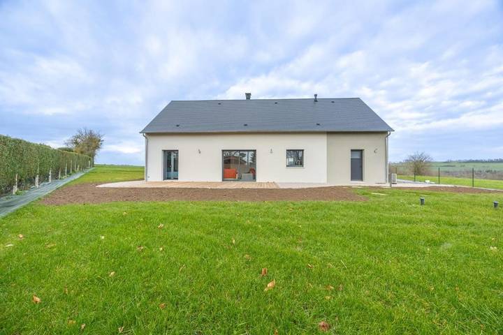 Location de vacances pour 6 personnes, avec terrasse et jardin à Banneville-sur-Ajon