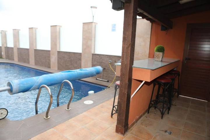 Casa rural para 8 personas, con Balcón y Terraza además de Jardín y Piscina en Pulpí