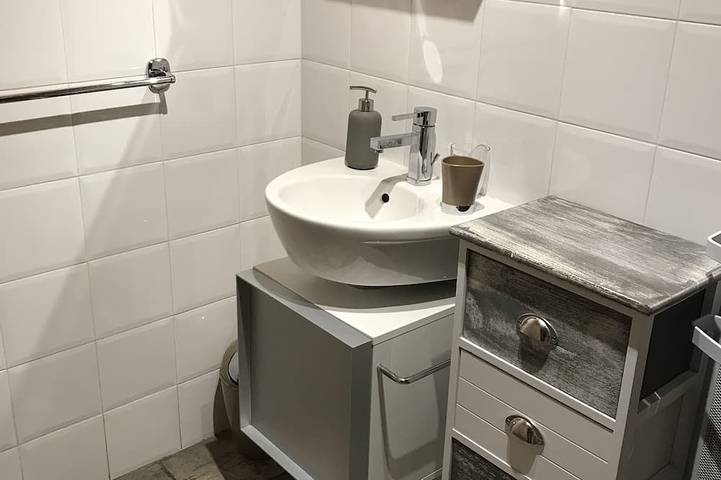 Location de vacances pour 2 personnes, avec terrasse et jardin à Santa-Maria-Poggio - 4