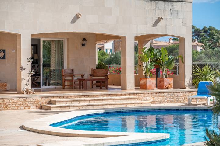 Ganze Wohnung, Ferienwohnung 'Residencial Planta Baja Vista Mar' mit Meerblick, Gemeinschaftspool und Wlan in Cala Santanyí, Santanyí