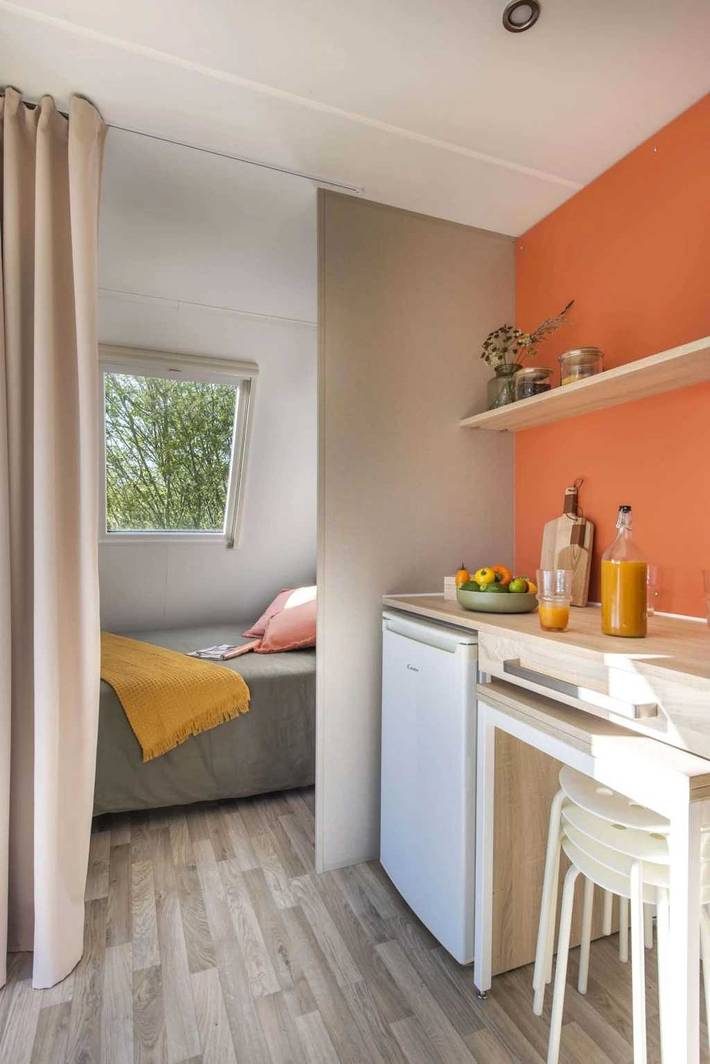 Tente pour 4 personnes, avec jacuzzi ainsi que sauna et bassin pour enfant dans l' Ariège - 4