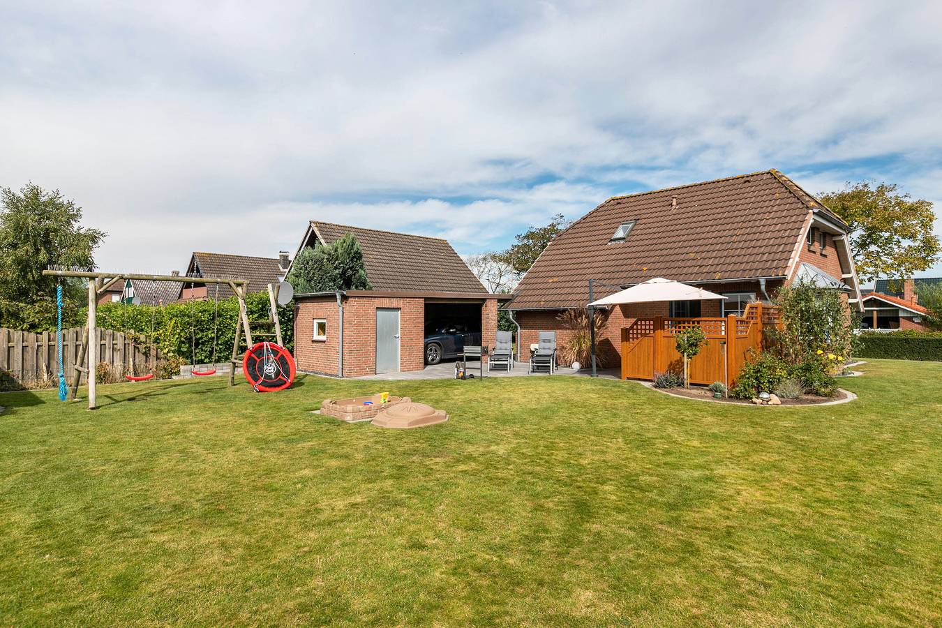 Ferienhaus 'Friesenkate Frieko' mit privater Terrasse, privatem Garten und Wlan in Friedrichskoog-Spitze, Friedrichskoog