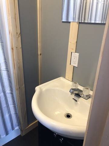 Cottage Rentals for 7 Guests in Manitoba, Canada, Picture 2