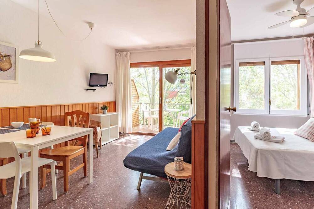 Entire apartment, 27.00 Polcent 1 S'Agaró Apartment near the beach in Sant Feliu de Guíxols, Costa Brava