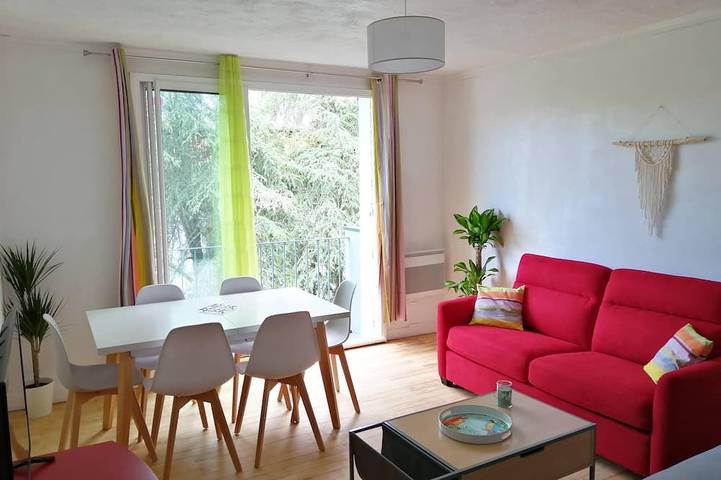Appartement de vacances pour 8 personnes, avec balcon à Bayonne