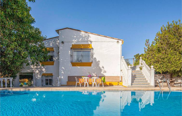 Casa de férias para 14 pessoas, com jardim e piscina e ainda terraço - 1