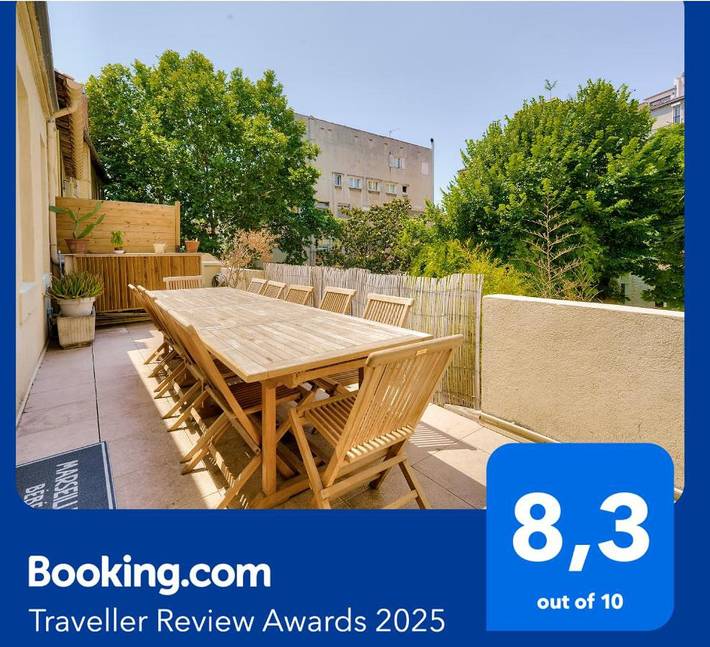 Apartahotel para 17 personas, con vistas y terraza en Marsella