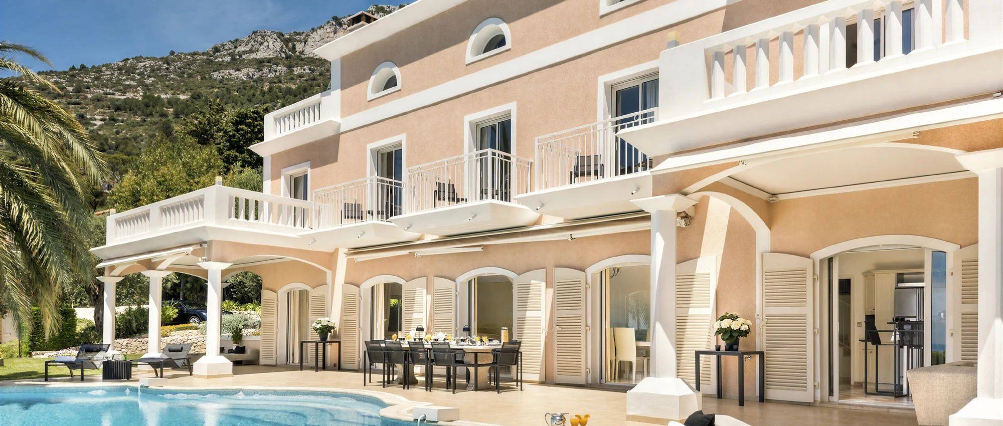 Villa pour 12 personnes avec piscine in Cap-d'Ail, Côte méditerranéenne (France)