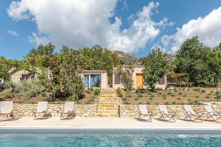 Appartement de vacances pour 3 personnes, avec Jardin et Piscine