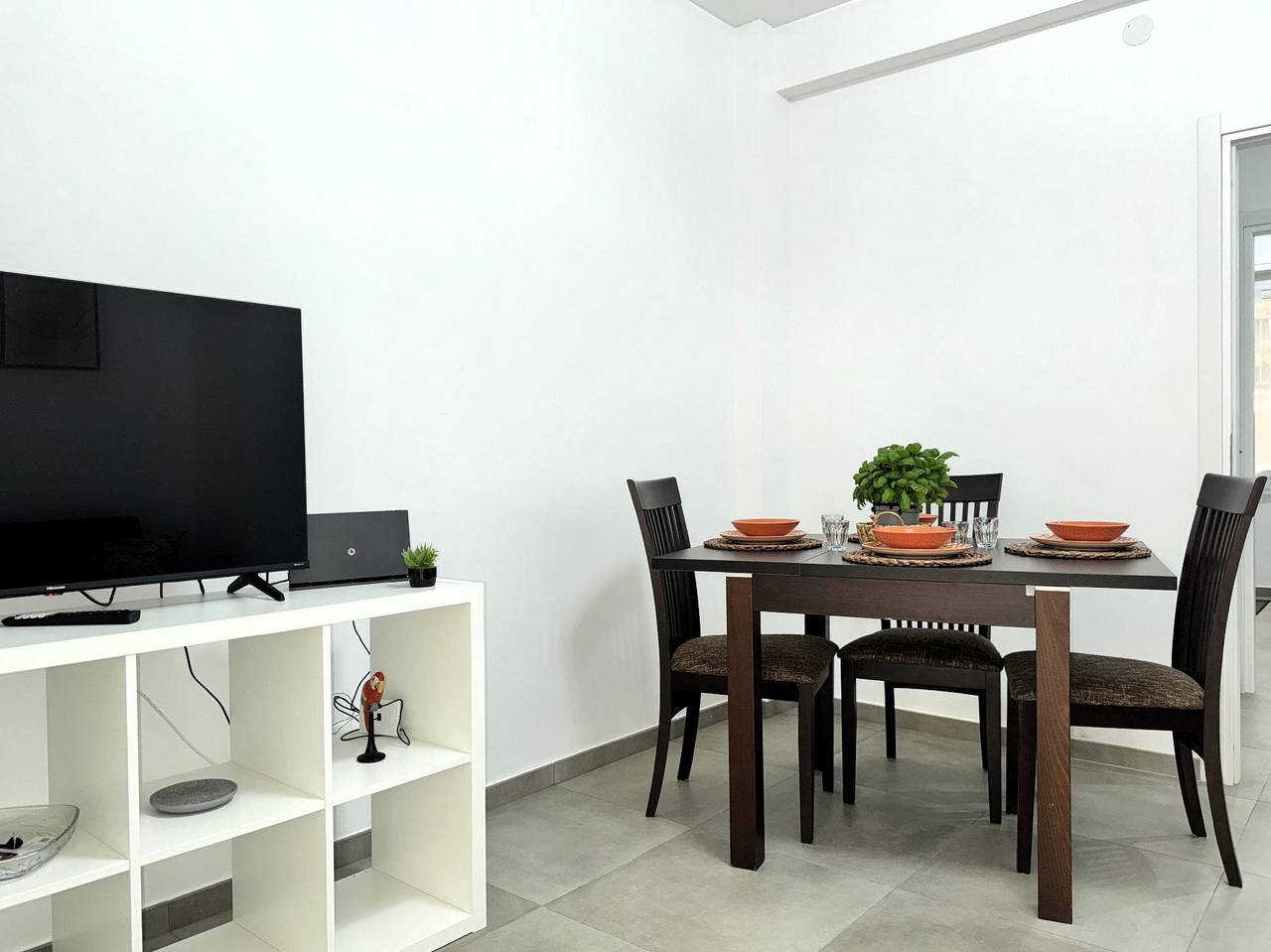 Appartement de vacances entier, Appartement de vacances pour 4 personnes avec balcon in Ventimiglia (Ville), Région de Vintimille