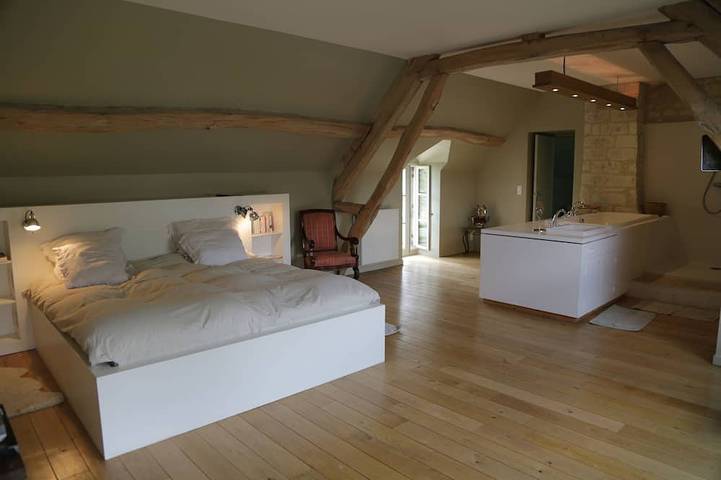 Gîte pour 15 personnes, avec terrasse et jardin à Villentrois - 4