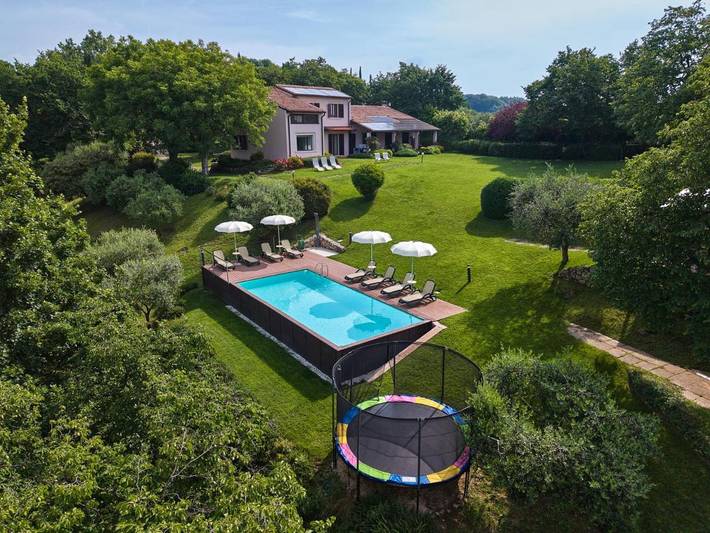 Villa pour 10 personnes, avec piscine ainsi que jardin et vue à Vérone - 2