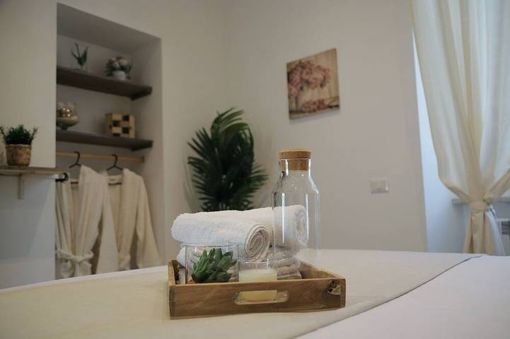 Ganze Wohnung, Aura Silvia Relax B&B - Comfort and Relaxation in the Heart of Anzio in Anzio, Latium