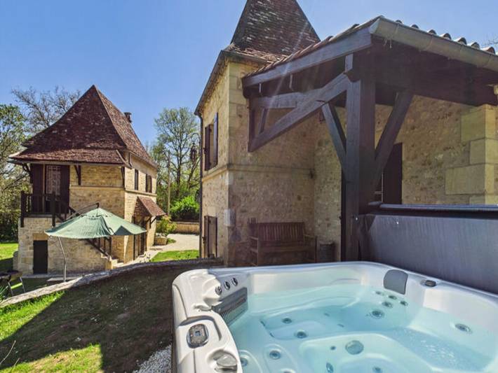 Gîte pour 8 personnes, avec jacuzzi et jardin à Mauzens-et-Miremont - 2
