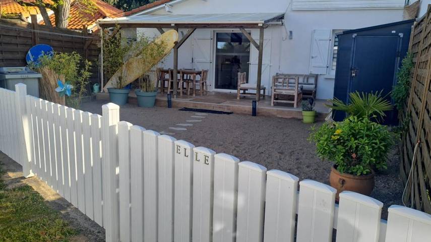 Location de vacances pour 4 personnes, avec jardin dans Plage des Rochelets - 2