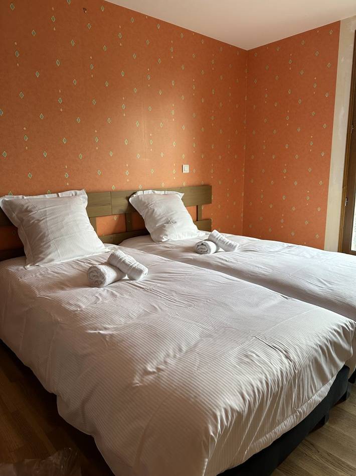 Location de vacances pour 2 personnes, avec jardin à Murat-le-Quaire - 2