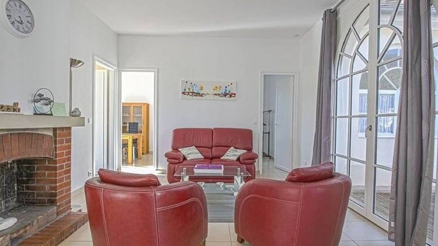 Ferienhaus für 18 Personen, mit Terrasse und Garten - 1