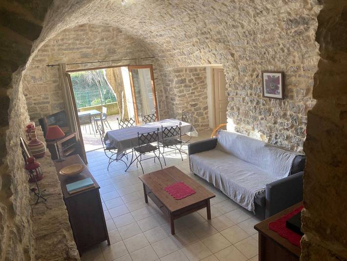 Gîte pour 4 personnes, avec terrasse à Sainte-Croix-de-Quintillargues