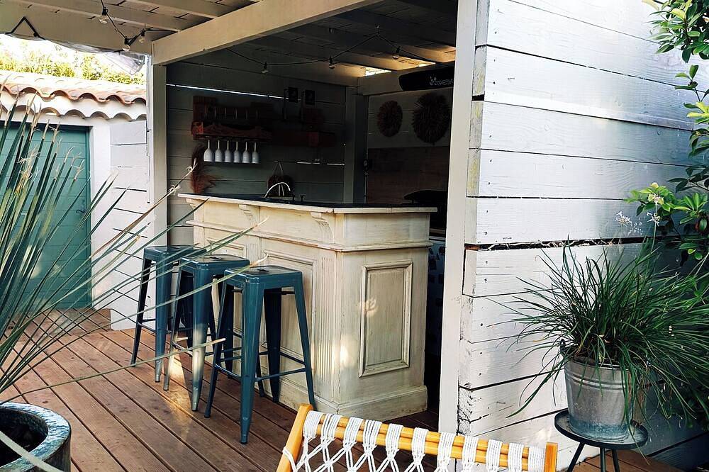 Nice air-conditioned villa with private pool in Noves, Region de Arles