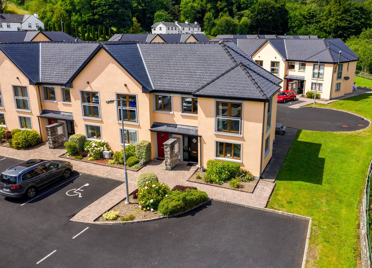 Lakeside Holiday Homes - Type A in Lough Dreg