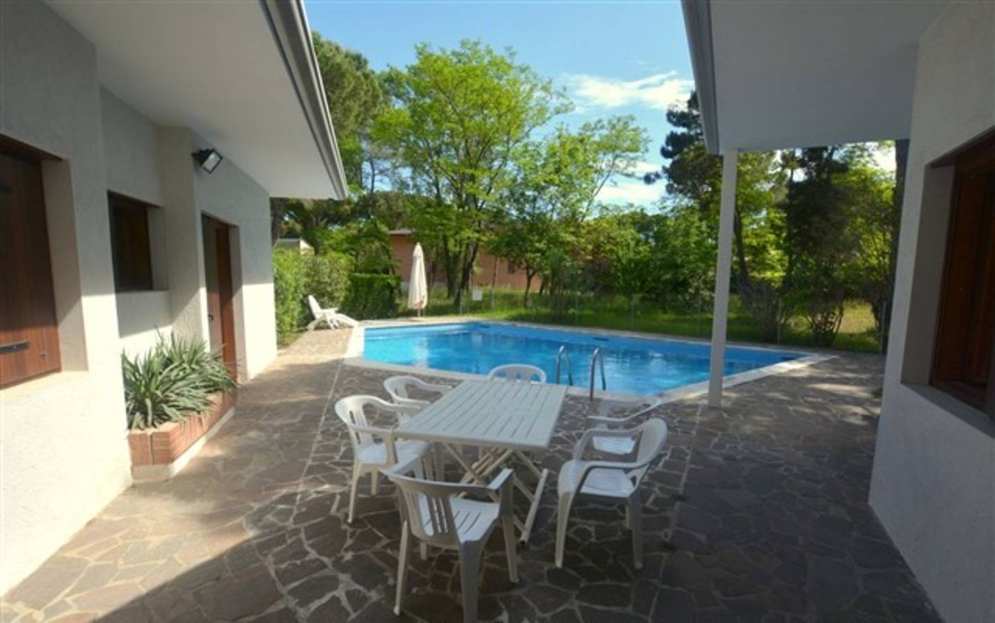 Villa mit Pool in Lignano Riviera in Lignano Riviera, Lignano Sabbiadoro