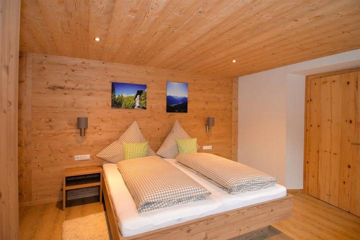 Entire holiday apartment, Ferienwohnung Urig in Untergiblen, Elbigenalp