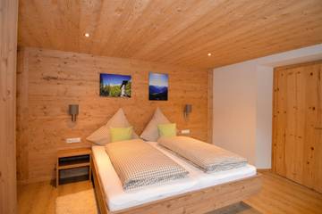 Holiday Apartment for 6 People in Elbigenalp, Lech valley, Photo 1