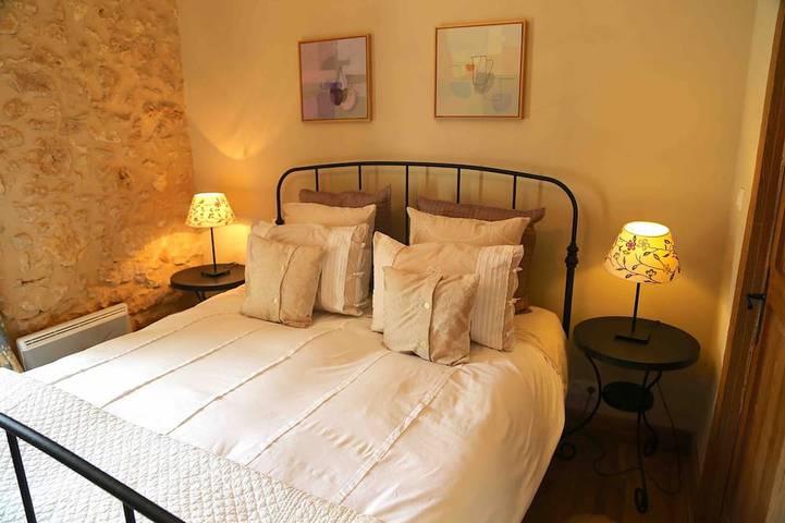 Gîte pour 2 personnes, avec jacuzzi ainsi que jardin et terrasse à Villamblard - 4