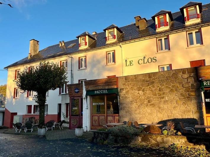 Hôtel pour 2 personnes, avec piscine ainsi que terrasse et jacuzzi