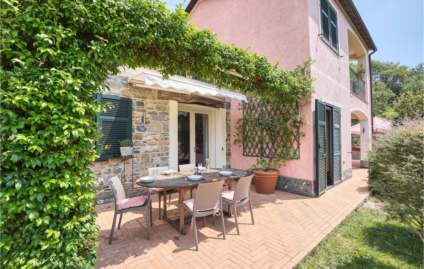 140m² Apartment mit Pool, Parkplatz, AC & Terrasse in Dolcedo Gemeinde, Riviera di Ponente