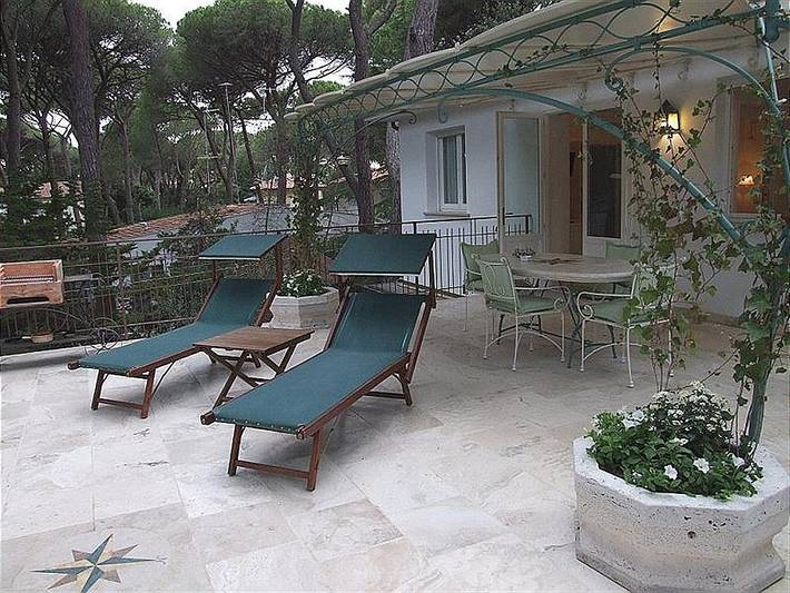 Appartamento vacanze per 4 persone, con balcone e giardino - 1