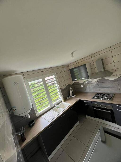 Gîte pour 5 personnes, avec balcon dans Les Makes - 2