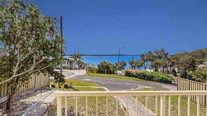 Holiday Home for 6 People in Nelson Bay, Hunter Valley, Photo 3