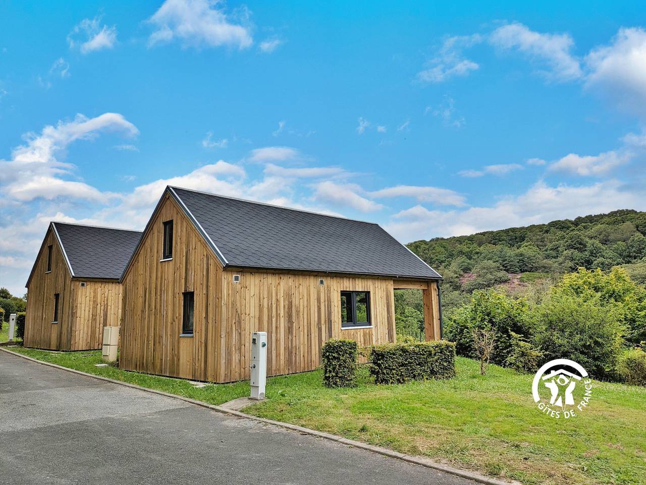 Gemütliches Chalet in der Natur, 5 km von Laval, 4 Personen, Terrasse, Aktivitäten vor Ort in Saint-Berthevin, Mayenne