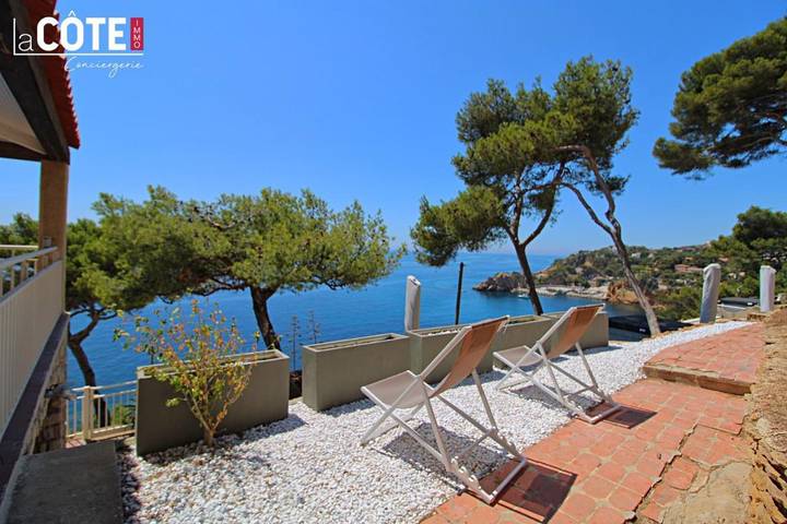 Location de vacances pour 6 personnes, avec vue et jardin à Ensuès-la-Redonne - 2