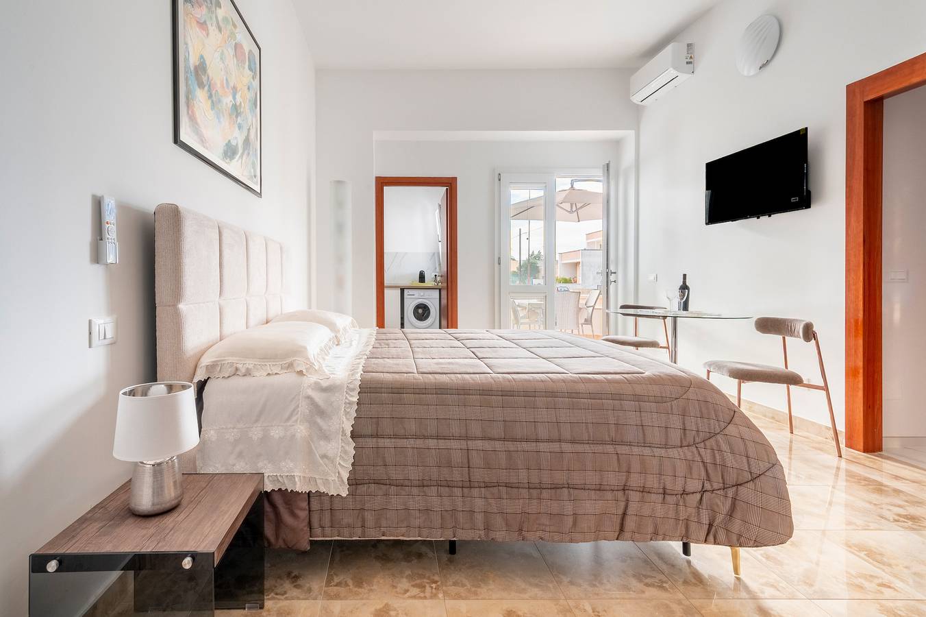 Ganze Wohnung, Apartment 'I 4 Venti - Apt 1' mit privater Terrasse, Wlan und Klimaanlage in Melendugno, Lecce Provinz