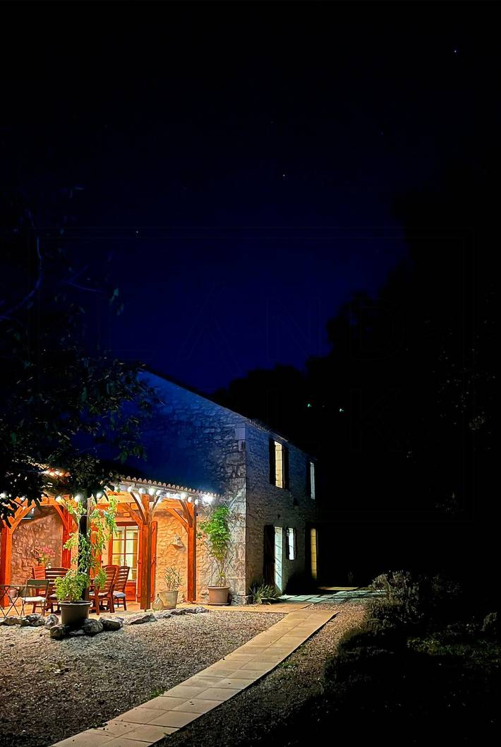 Location de vacances pour 6 personnes, avec terrasse, adapté aux familles à Saint-Cernin-de-Labarde