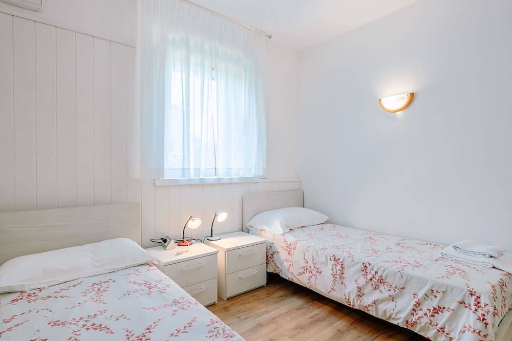 Appartamento intero, Incantevole appartamento per 4 ospiti con Wifi, Tv, patio, animali ammessi e parcheggio in Caldonazzo, Lago di Caldonazzo