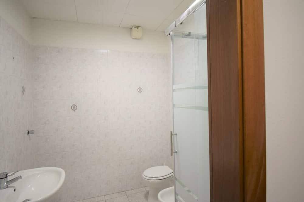 Appartamento intero, Charming Downtown Trento Studio with Hot Amenities in Trento, Dolomiti di Fiemme