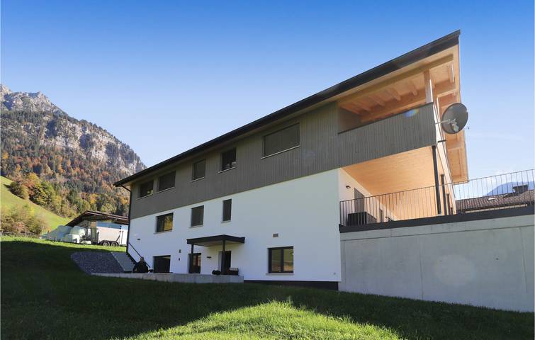Ferienwohnung für 2 Personen, mit Terrasse und Garten in Bludenz - 2