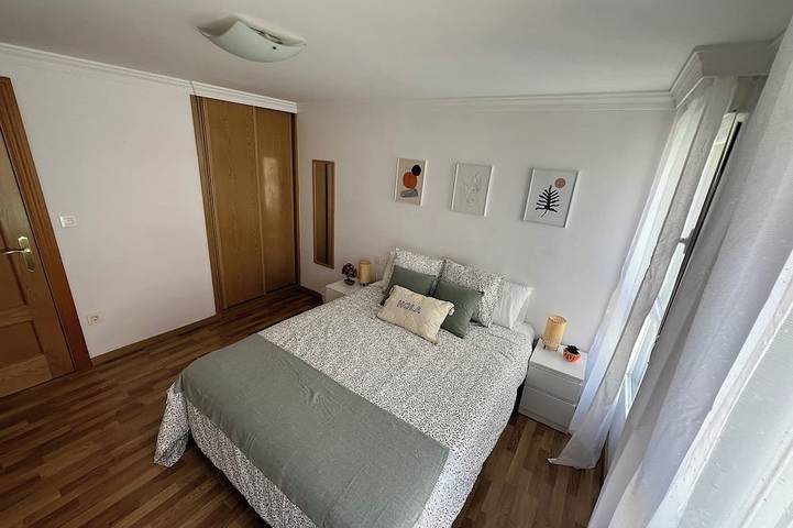 Ganze Wohnung, Charming 2-bedroom apartment with Ac, Wifi in lovely Granada in Genil, Granada