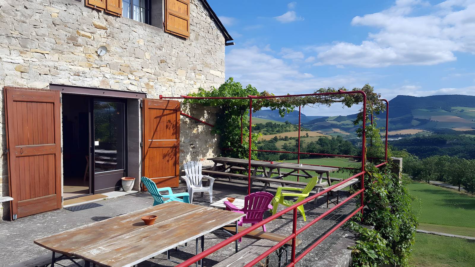 Gîte de Cabrières : terrasse privée, jardin privé et Wi-Fi in Compeyre, Parc naturel régional des Grands Causses
