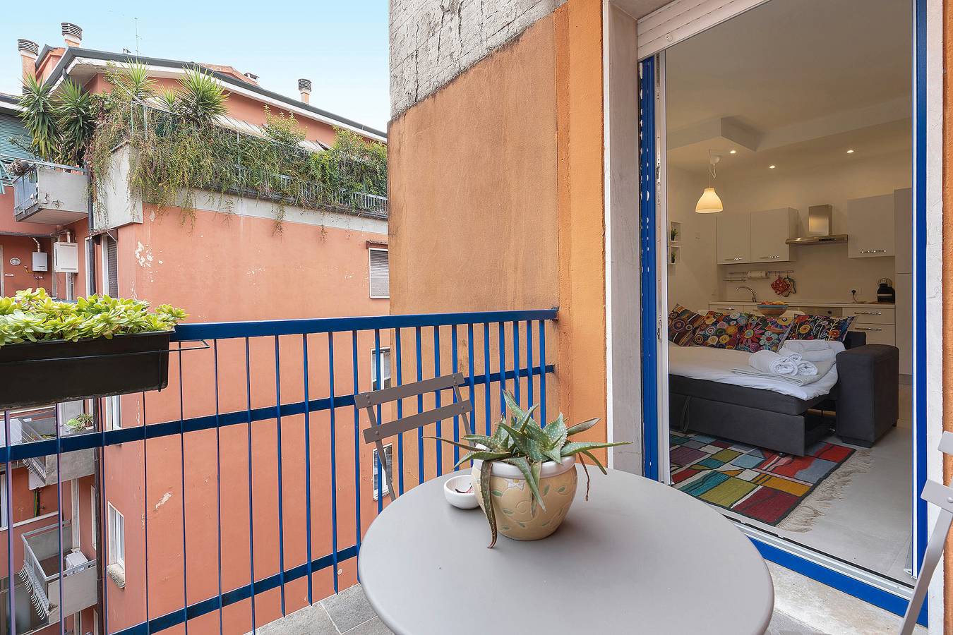 Apartamento entero, Apartamento 'Bassini' con Balcón, Wi-Fi y Aire Acondicionado in Verona, Provincia de Verona