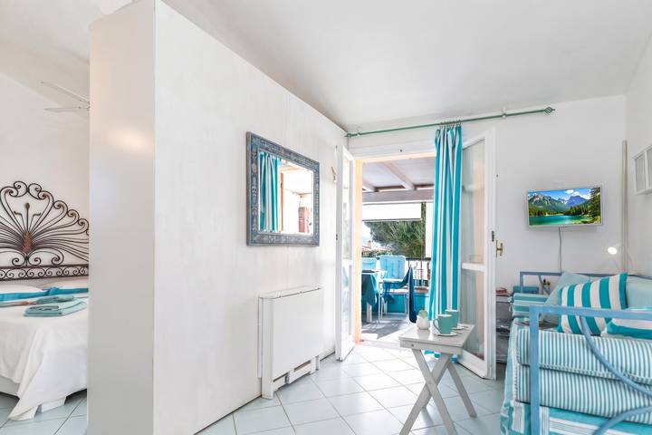 Entire apartment, Tiffany With Shared Pool in Porto Rotondo, Olbia