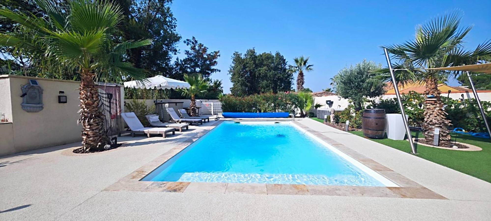 Apartamento entero, Apartamento 'Top Entre Mer Et Montaña' con Piscina Privada, Wi-Fi y Aire Acondicionado in Thézan-lès-Béziers, Region de Béziers