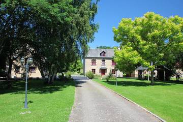 Gîte pour 12 personnes, avec terrasse et jardin à Bacilly