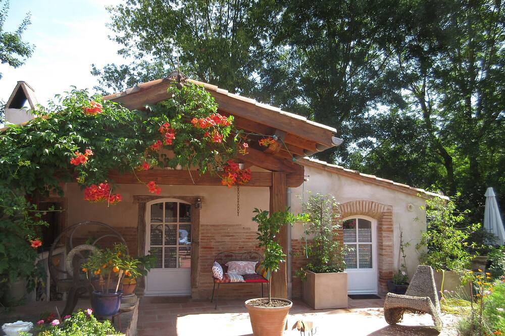 Petite maison de charme in Gragnague, Toulouse et ses environs