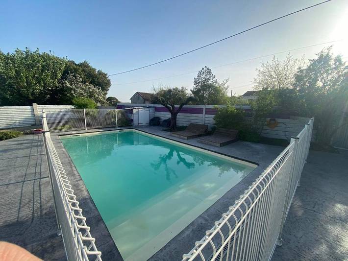 Location de vacances pour 10 personnes, avec piscine ainsi que jacuzzi et jardin, animaux acceptés à Saint-Privat-des-Vieux - 3