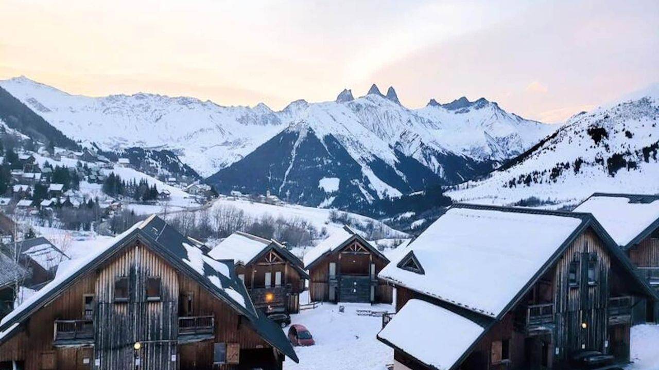 Entire holiday apartment, Ferienwohnung für 6 Personen (35 m²) in Saint-Jean in Saint-Jean-d'Arves, Saint-Jean-de-Maurienne region